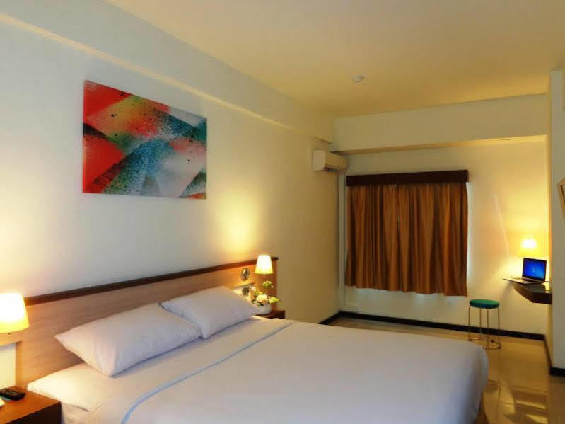 Everyday Smart Hotel - Malang Kültér fotó